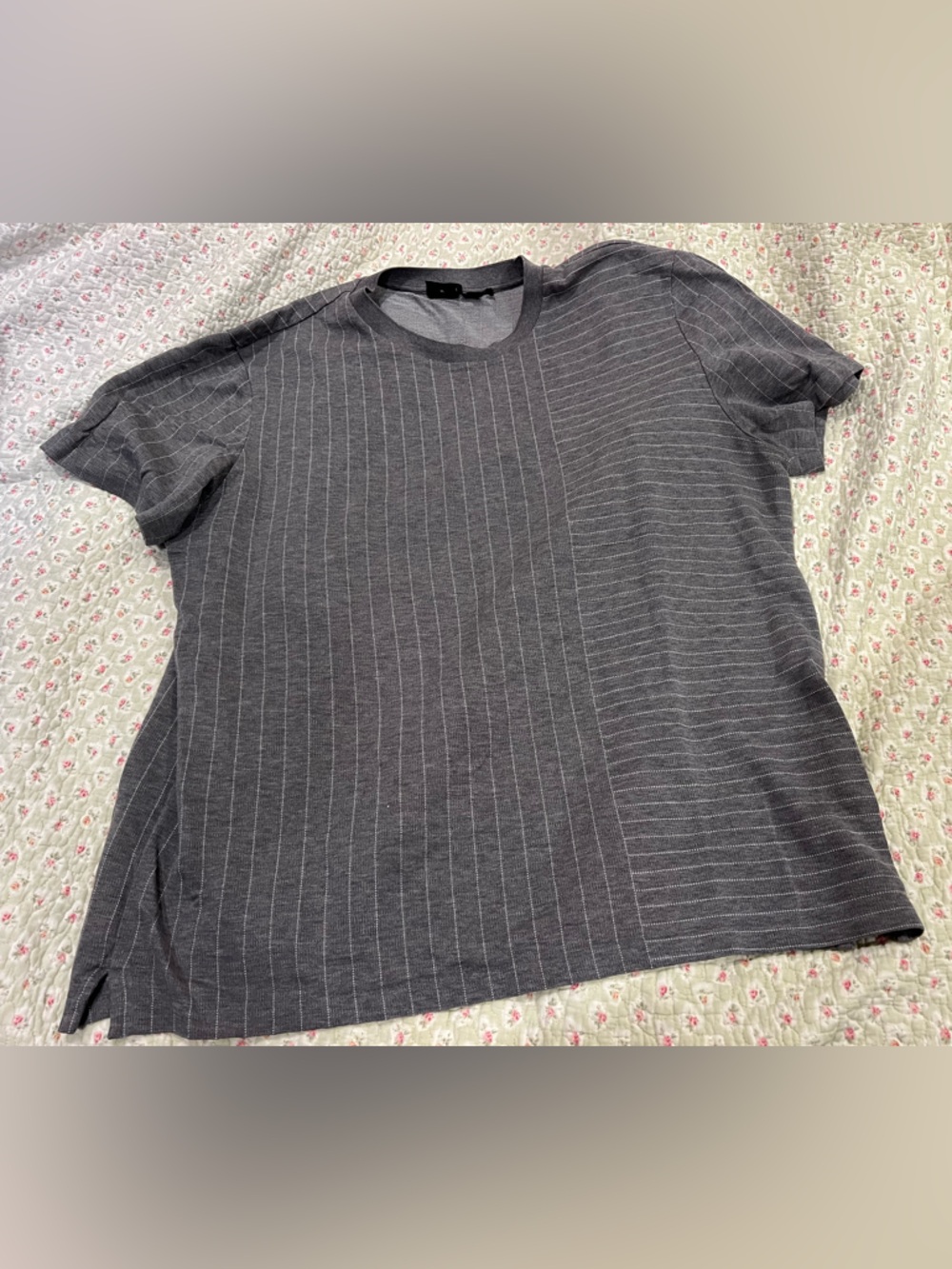 Boss Men’s Short Sleeve Pinstripe Tee - Charcoal Gray